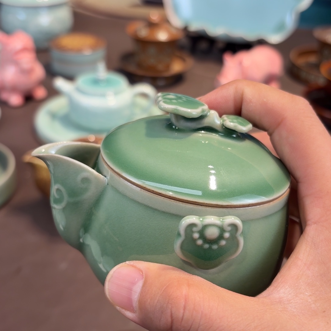 杯龙泉青瓷茶具微瑕