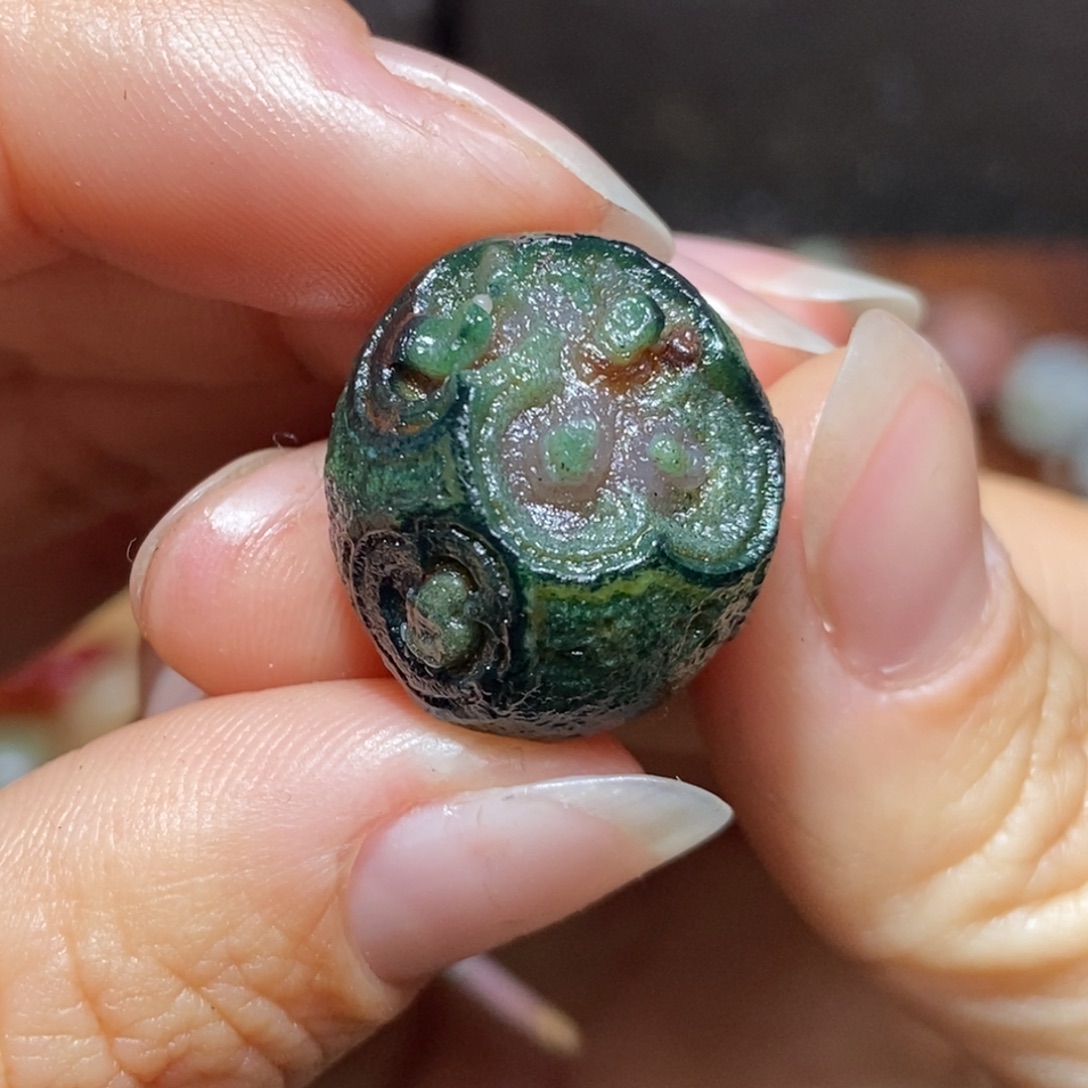 玛瑙/玉髓未镶嵌珠宝半成品