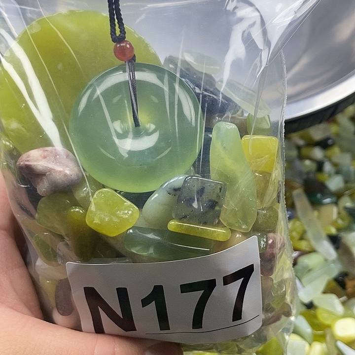 蛇纹石玉未镶嵌鱼缸石