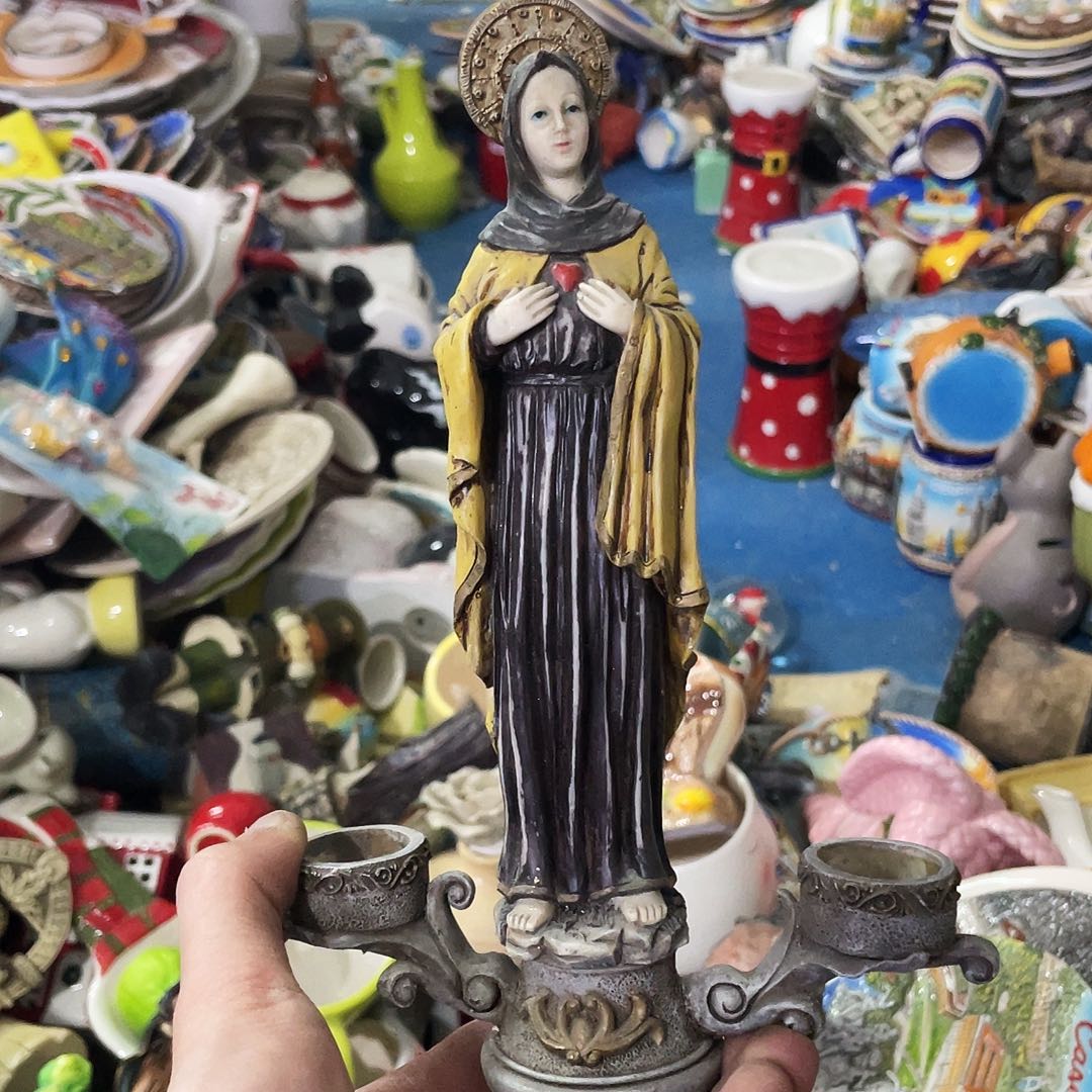 摆件     微瑕。