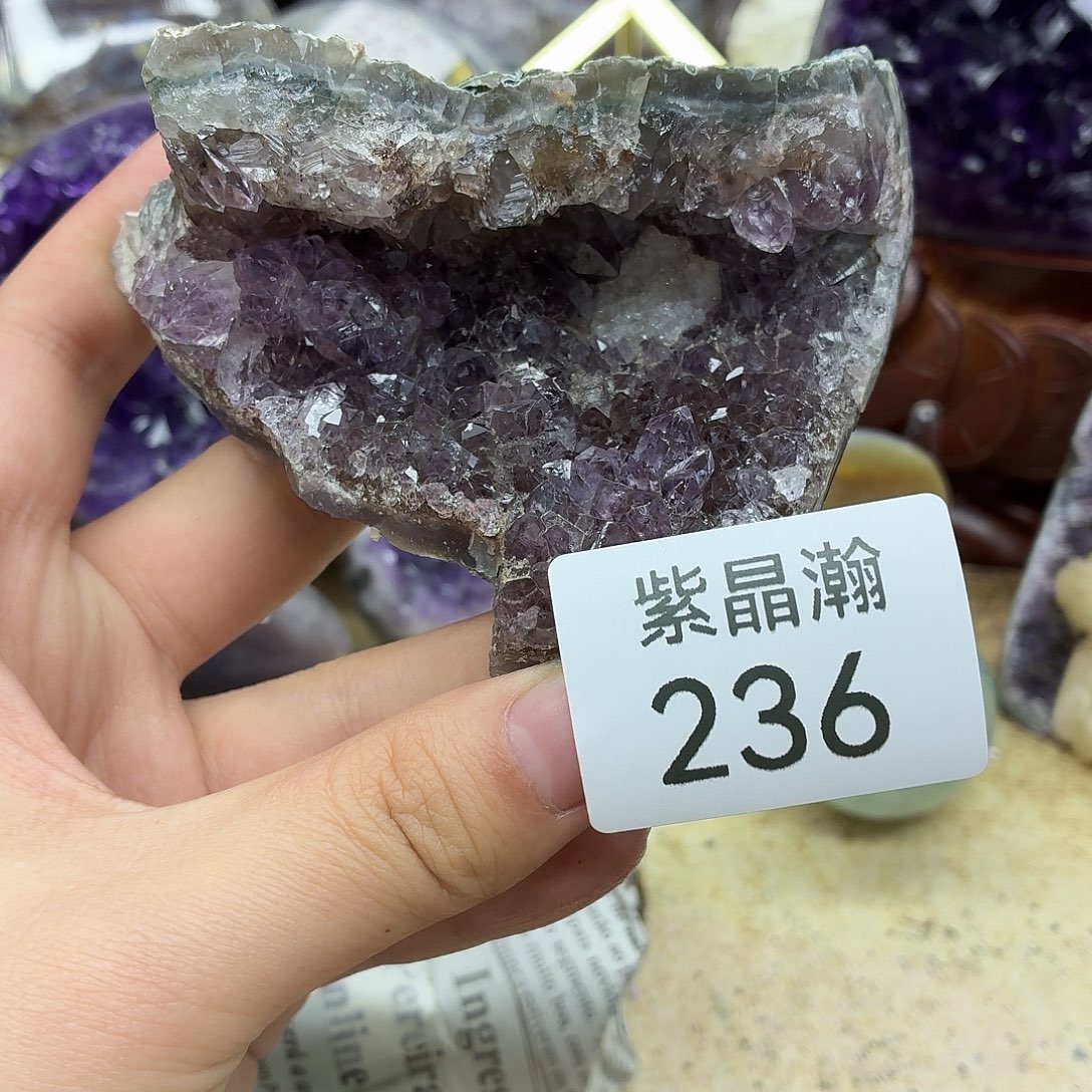 水晶未镶嵌大型摆件（非配饰）