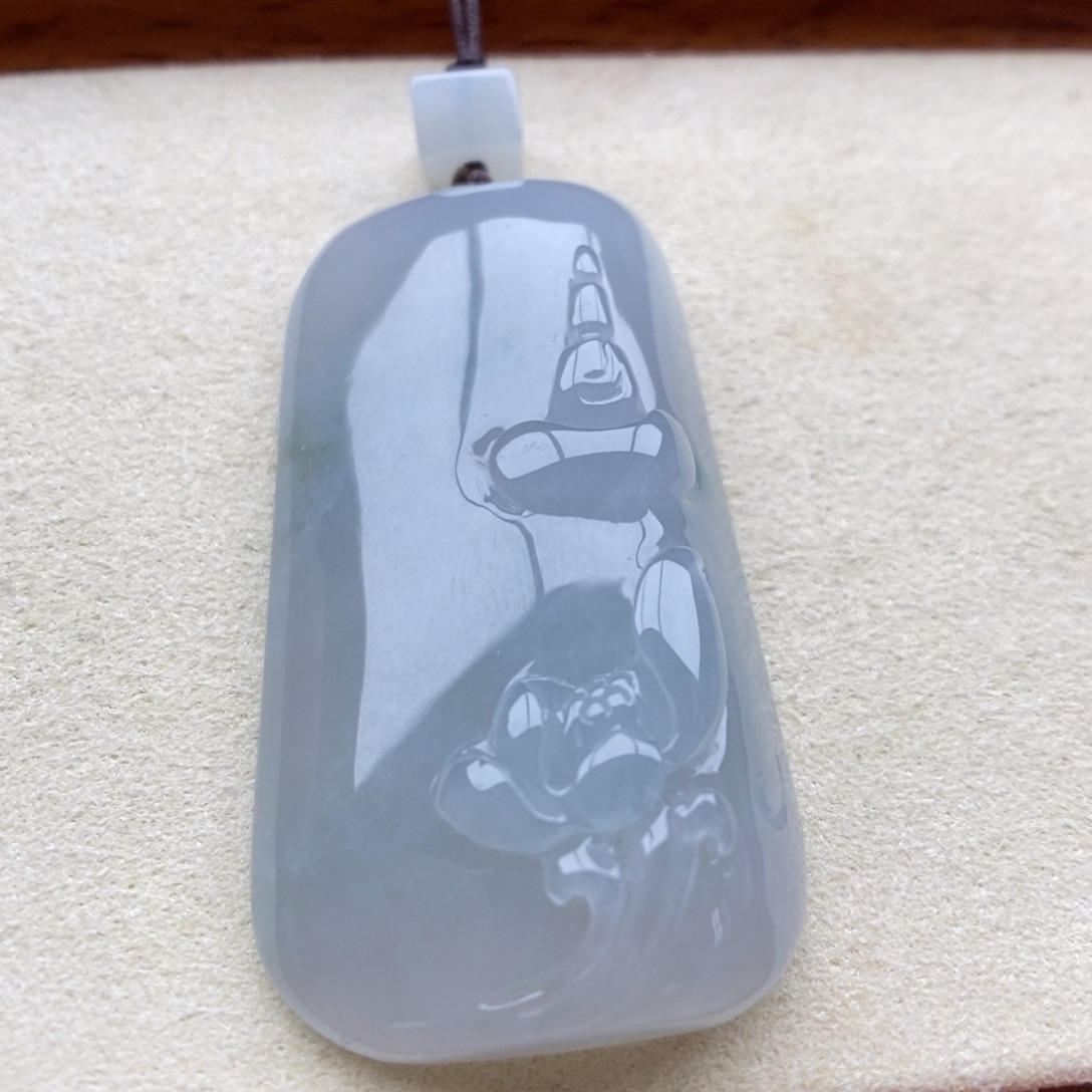 翡翠未镶嵌颈饰吊坠