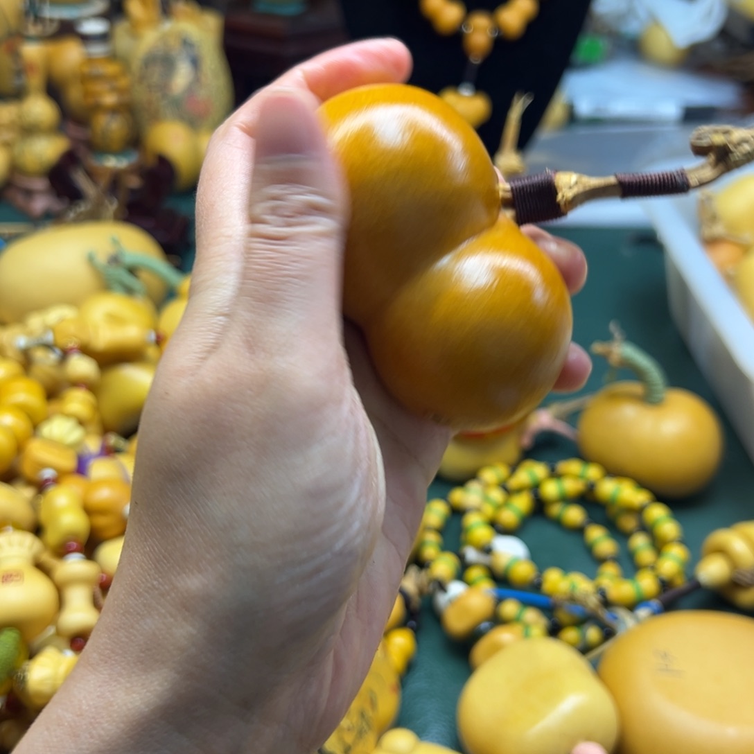 一***天大叶紫檀（黑酸枝木类）