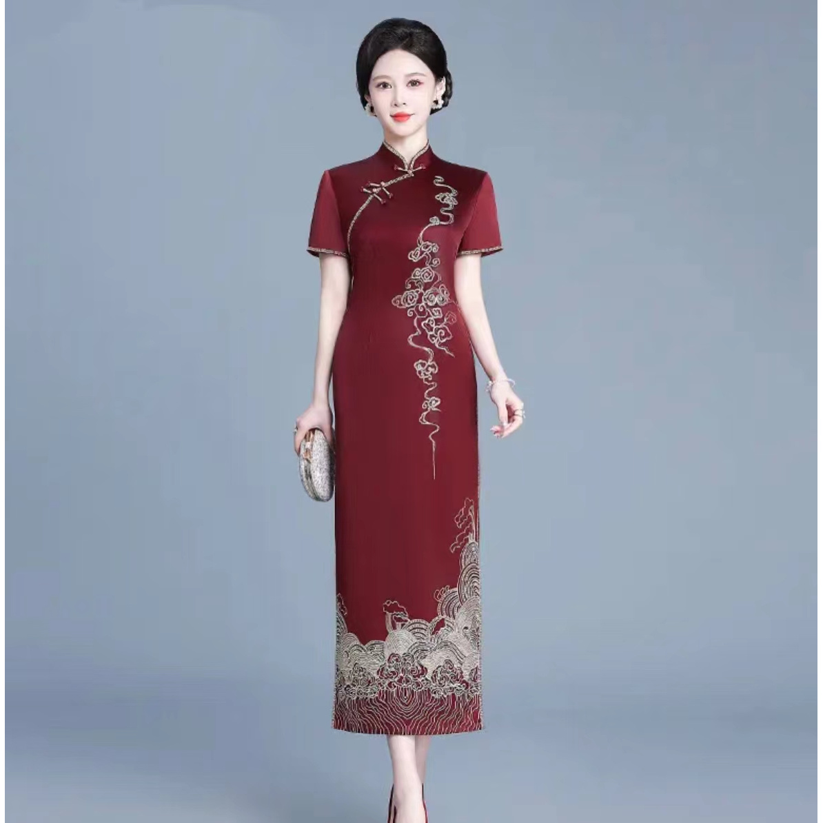 高端妈妈婚宴装改良旗袍裙时尚刺绣醋酸年轻喜婆婆参加婚礼敬酒服