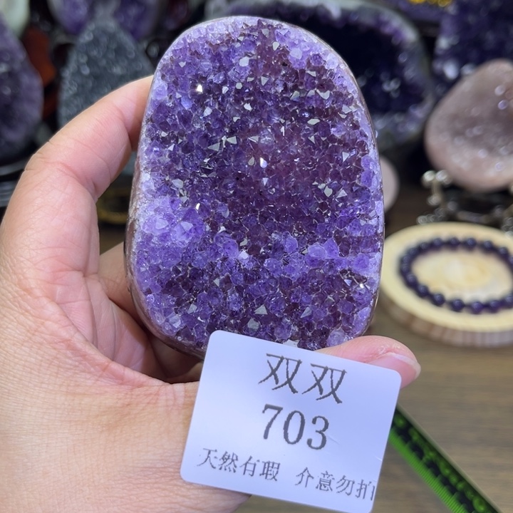 未镶嵌水晶大型摆件（非配饰）