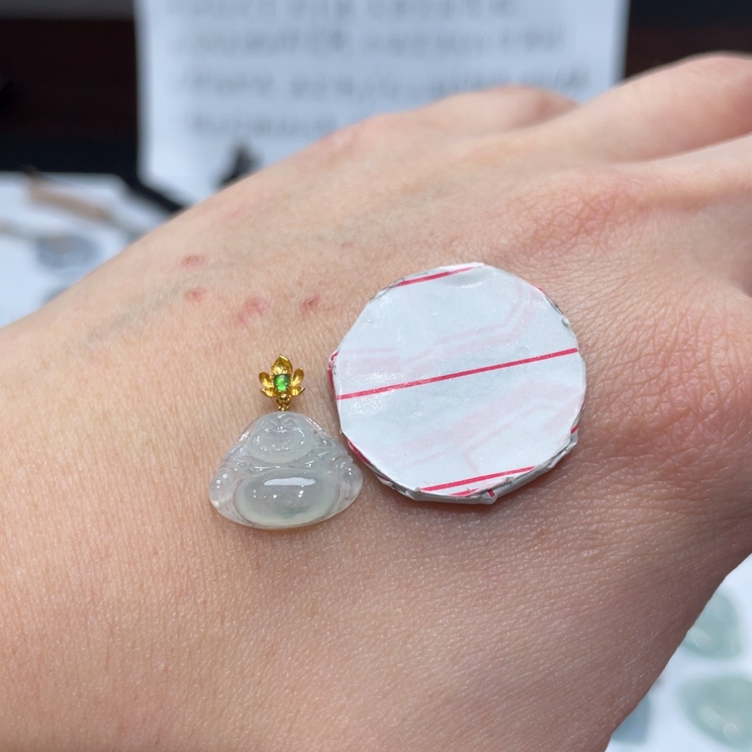 翡翠颈饰18K金镶嵌多样性