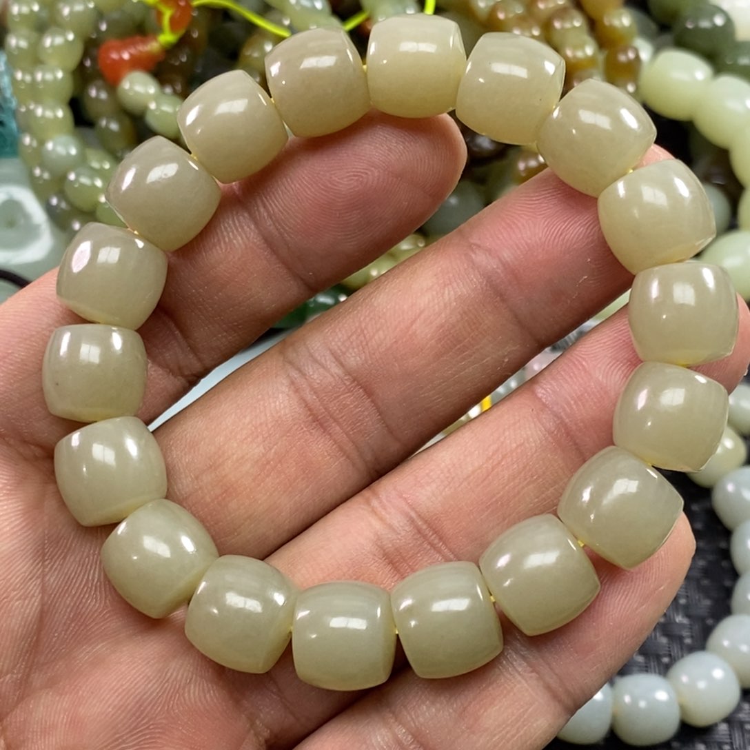 和田玉手链未镶嵌