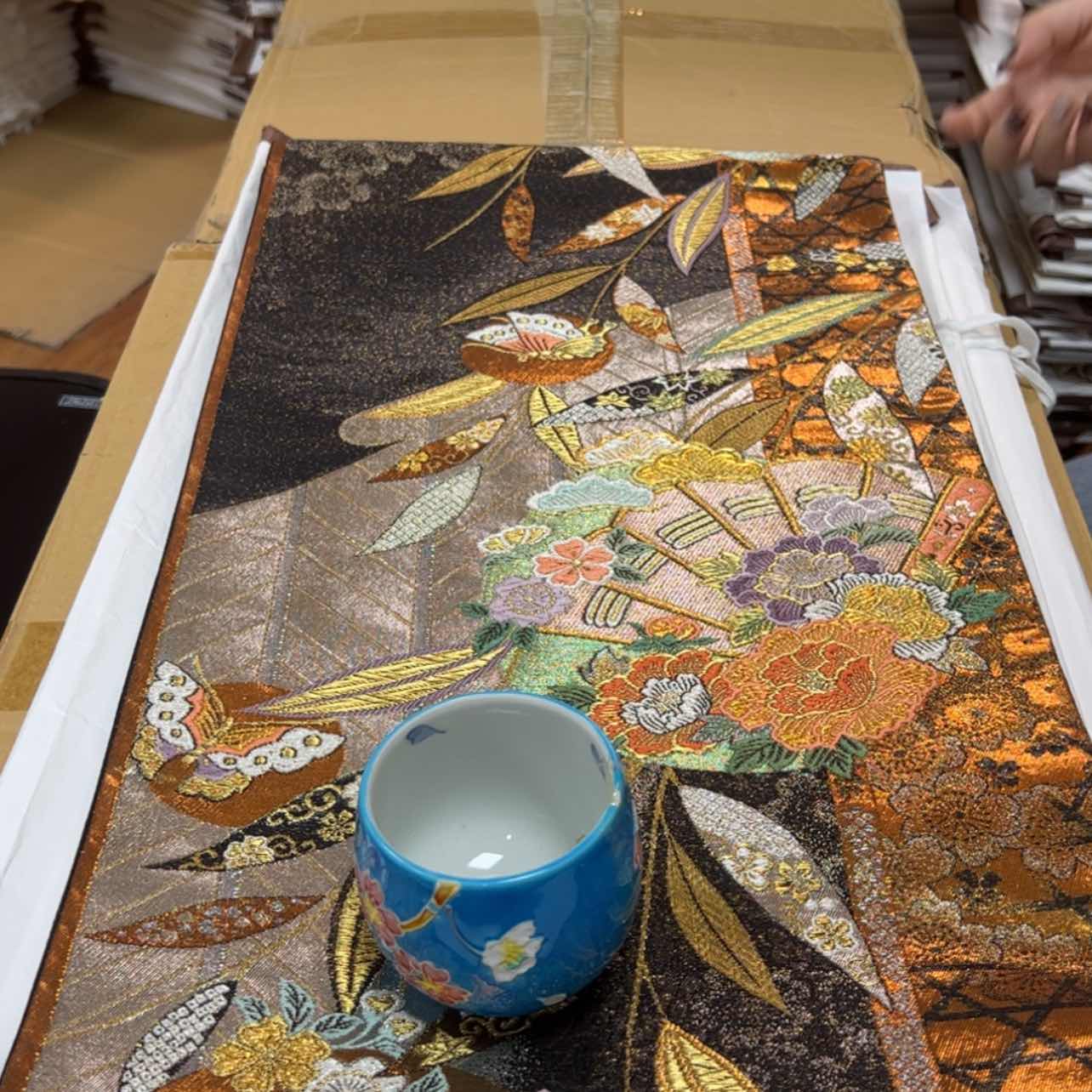 【闪购商品】绚*陶瓷马克杯带盖勺