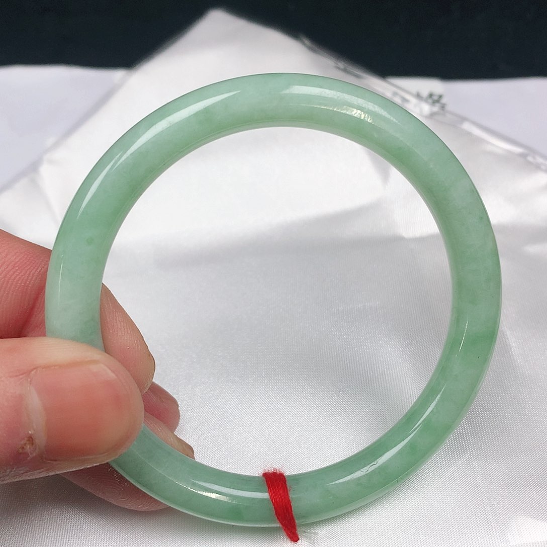 翡翠手镯未镶嵌圈55