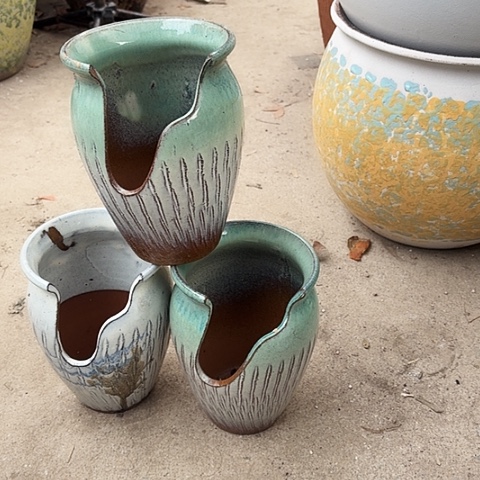 13口18高瑕疵盆子。