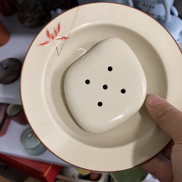 陶瓷艺术品及陶瓷壶
