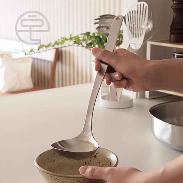 设计天花板。正版日本柳宗理不锈钢小18-8汤勺漏勺厨房套装家用