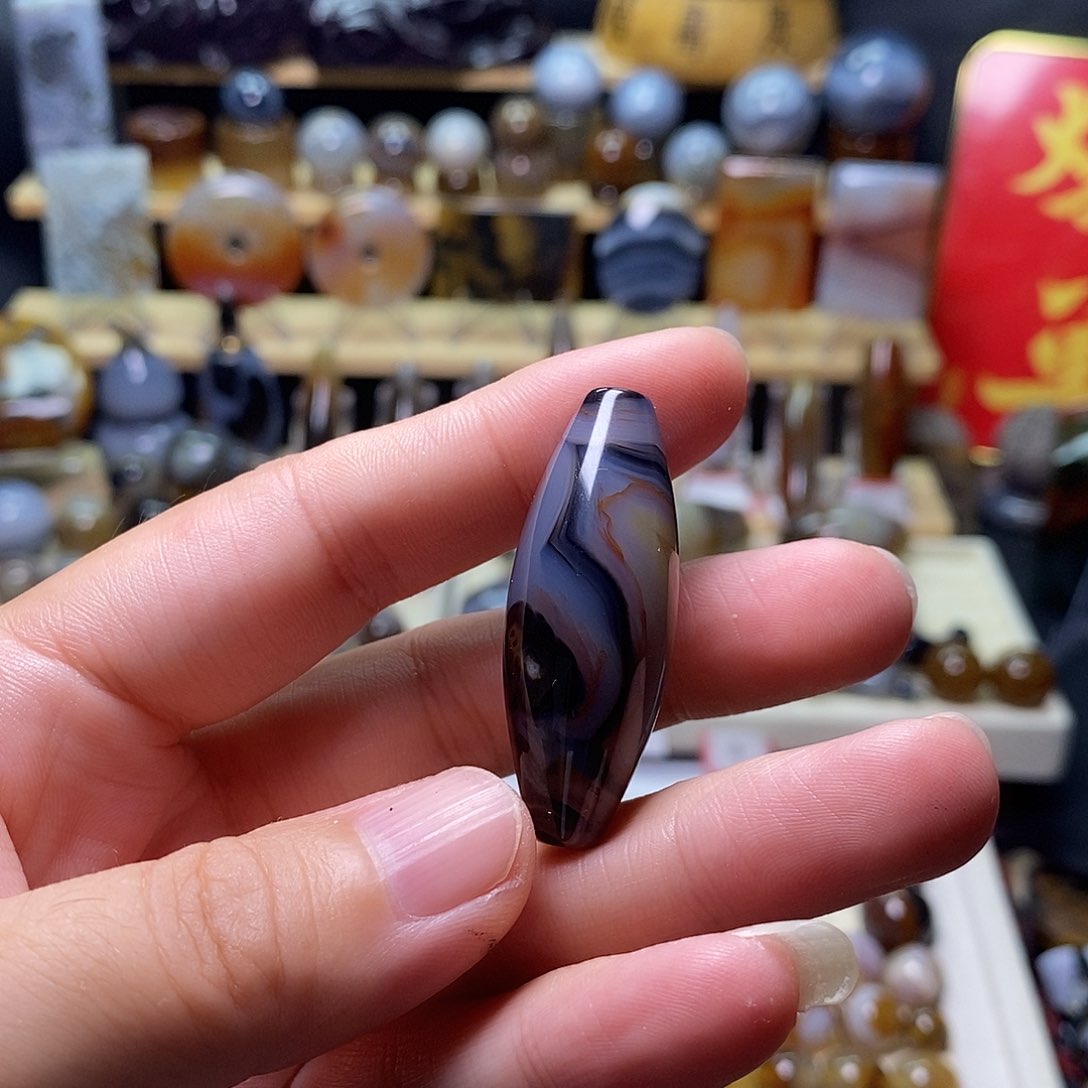 玛瑙/玉髓颈饰未镶嵌