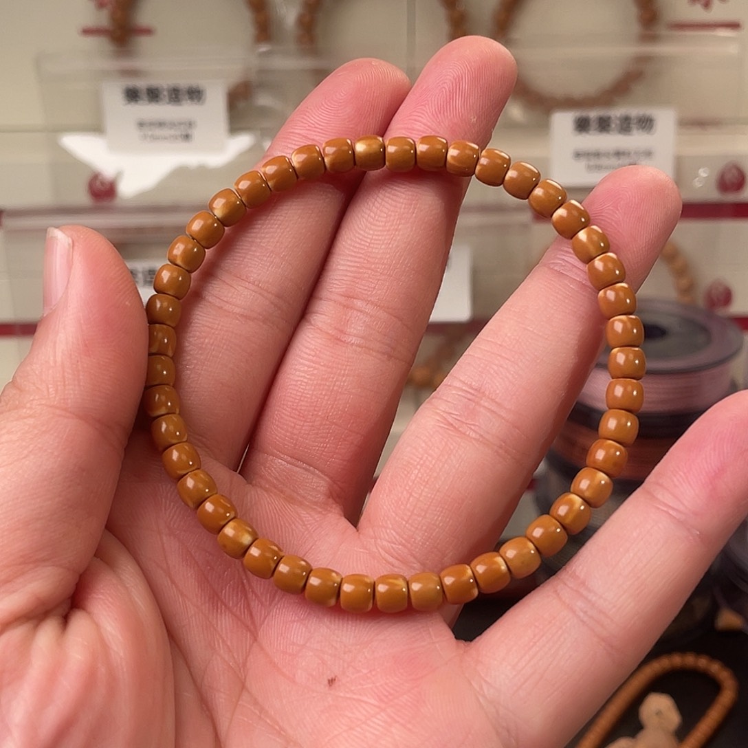 大叶紫檀（黑酸枝木类）