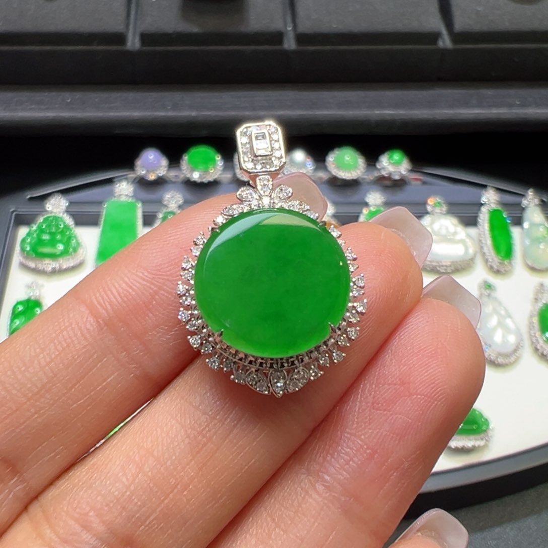 翡翠颈饰18K金镶嵌收到货48小时鉴赏期