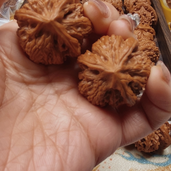 文玩核桃吊坠文山