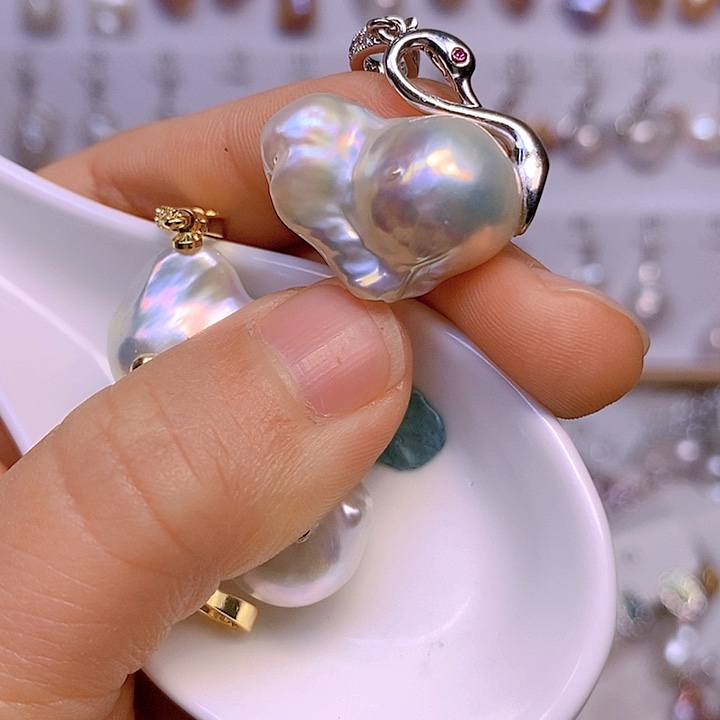 淡水珍珠颈饰合金