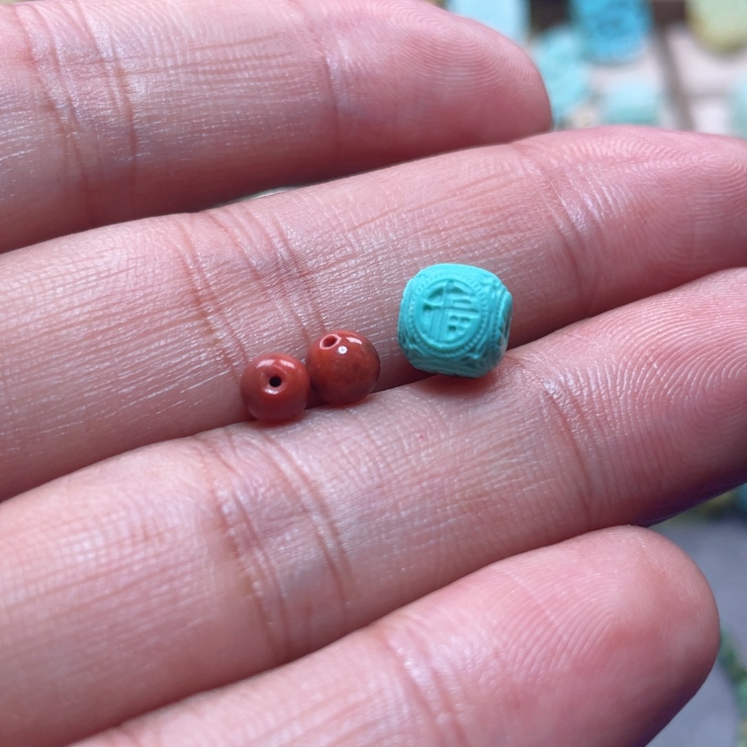 南红玛瑙配饰未镶嵌