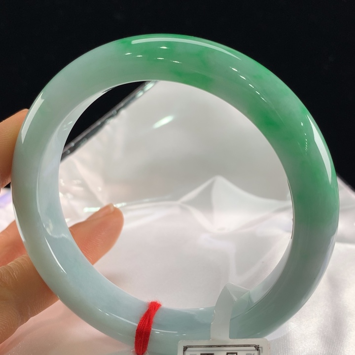 翡翠手镯未镶嵌111-0237