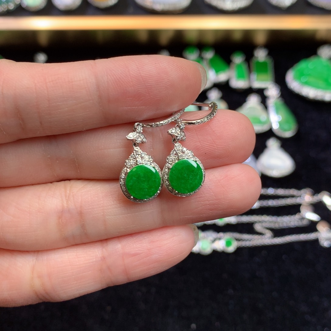 翡翠18K金镶嵌耳饰不****齐有棉