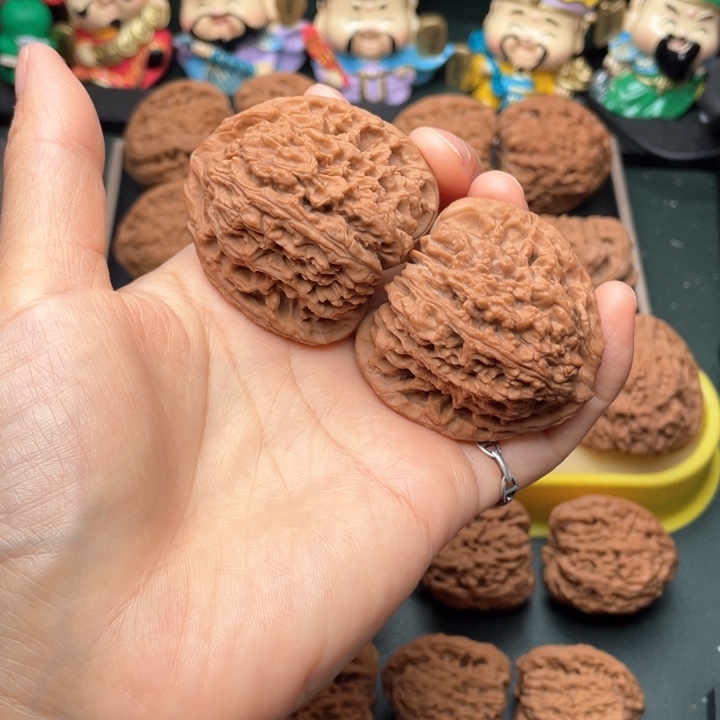 吊坠文玩核桃46尺三角拉丝老将