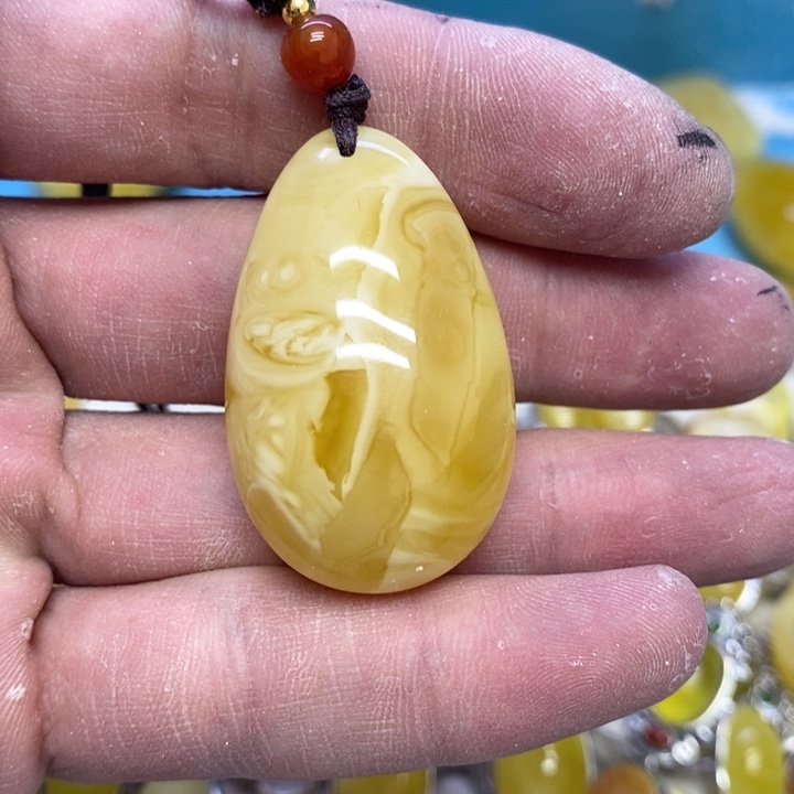 蜜蜡裸石未镶嵌吊坠