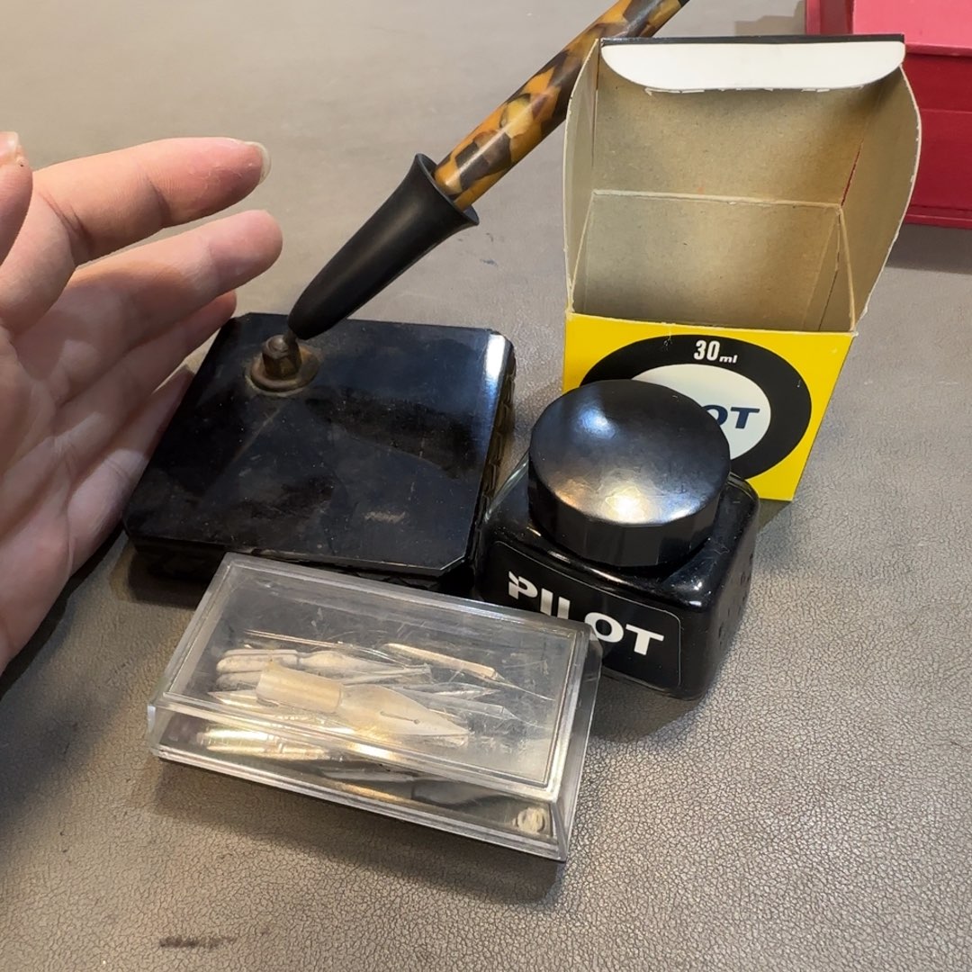 罗***奇木中古美术装饰工艺品