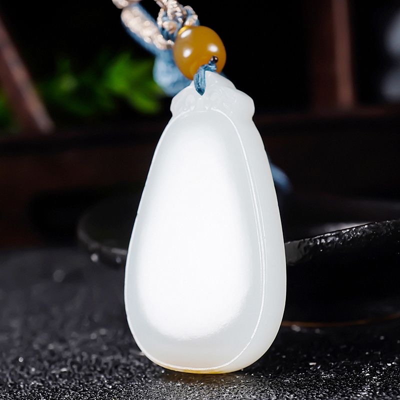 新疆精品和田玉无事牌