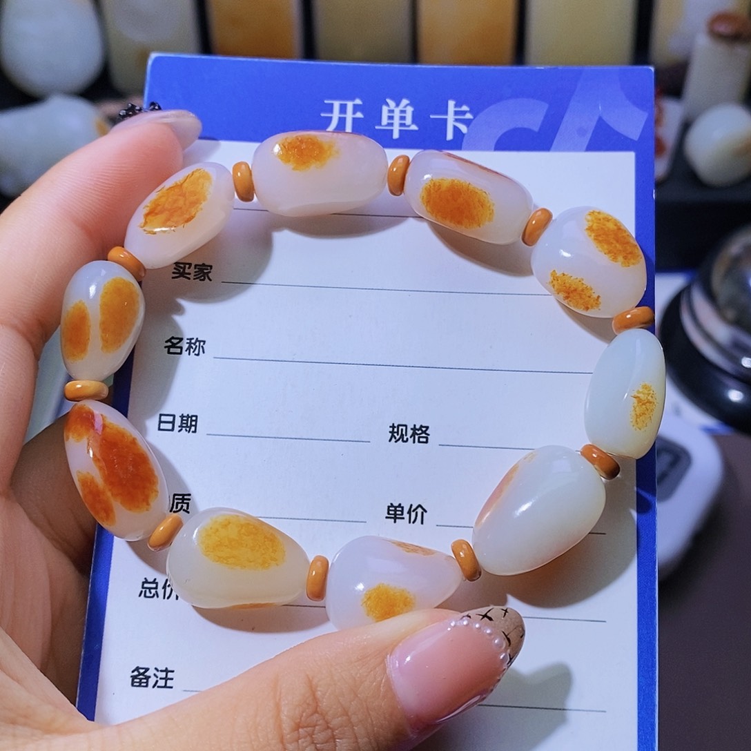 和田玉颈饰未镶嵌潘*呀