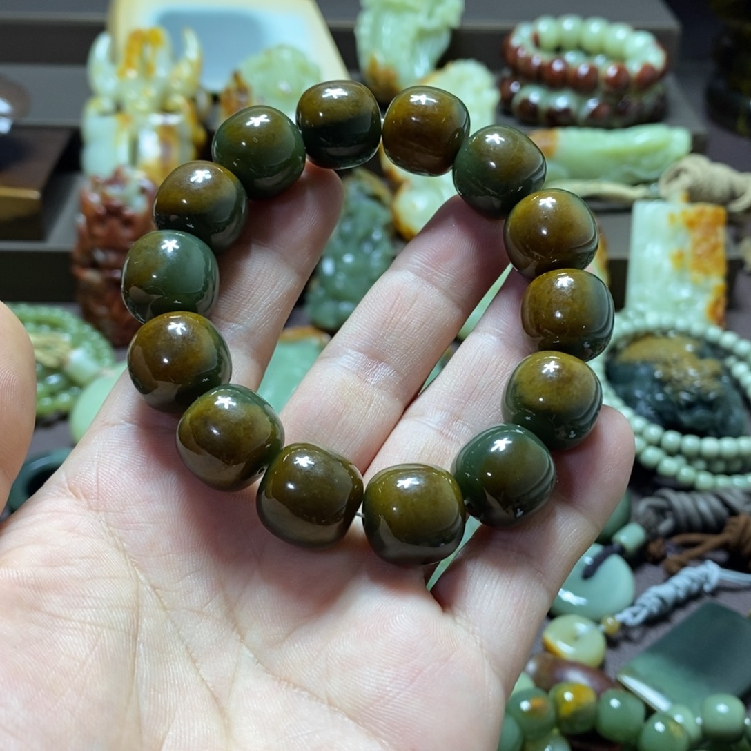 透闪石质玉未镶嵌手链16