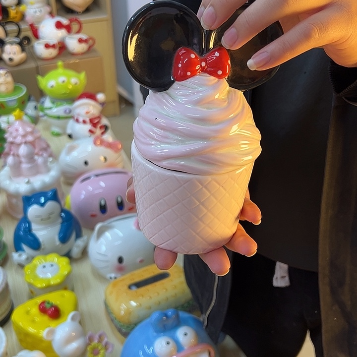 摆件陶瓷等行业的产品 