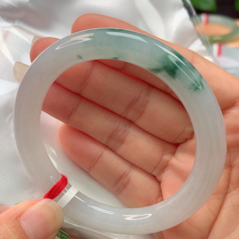 【闪购商品】翡翠手镯未镶嵌天然翡翠手镯