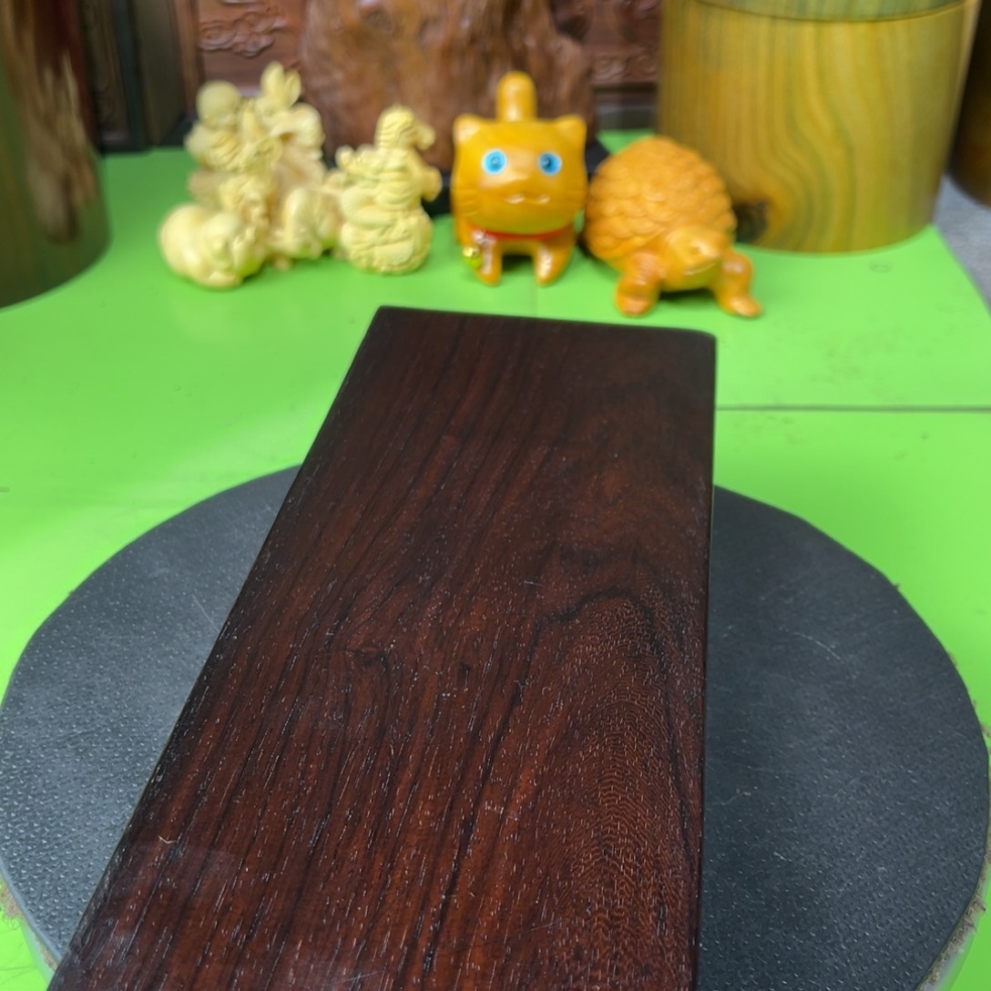 蟲***一大果紫檀（缅甸花梨）