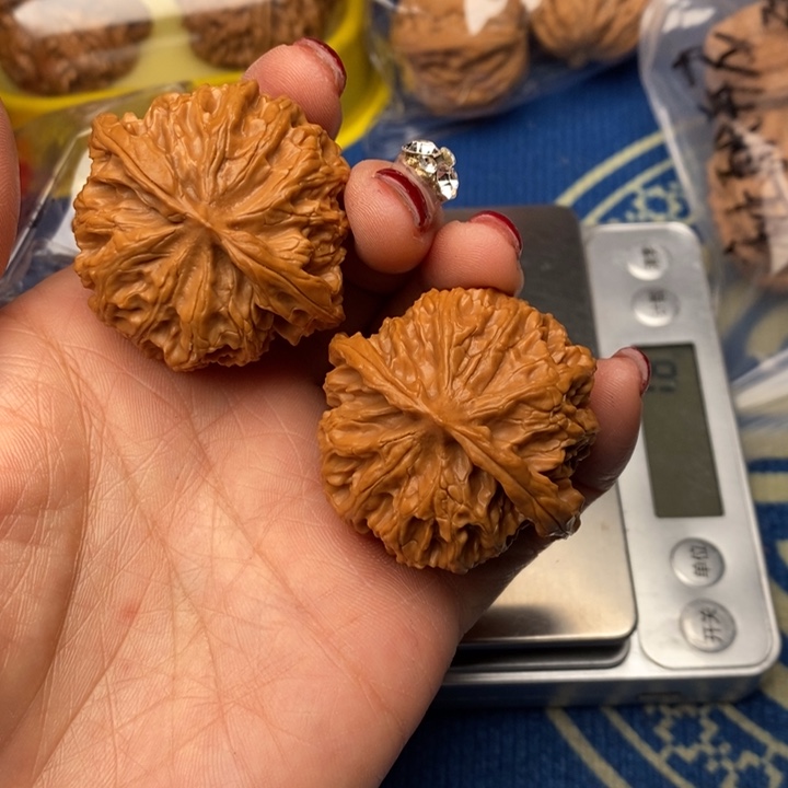 吊坠桃核苹果园42全品