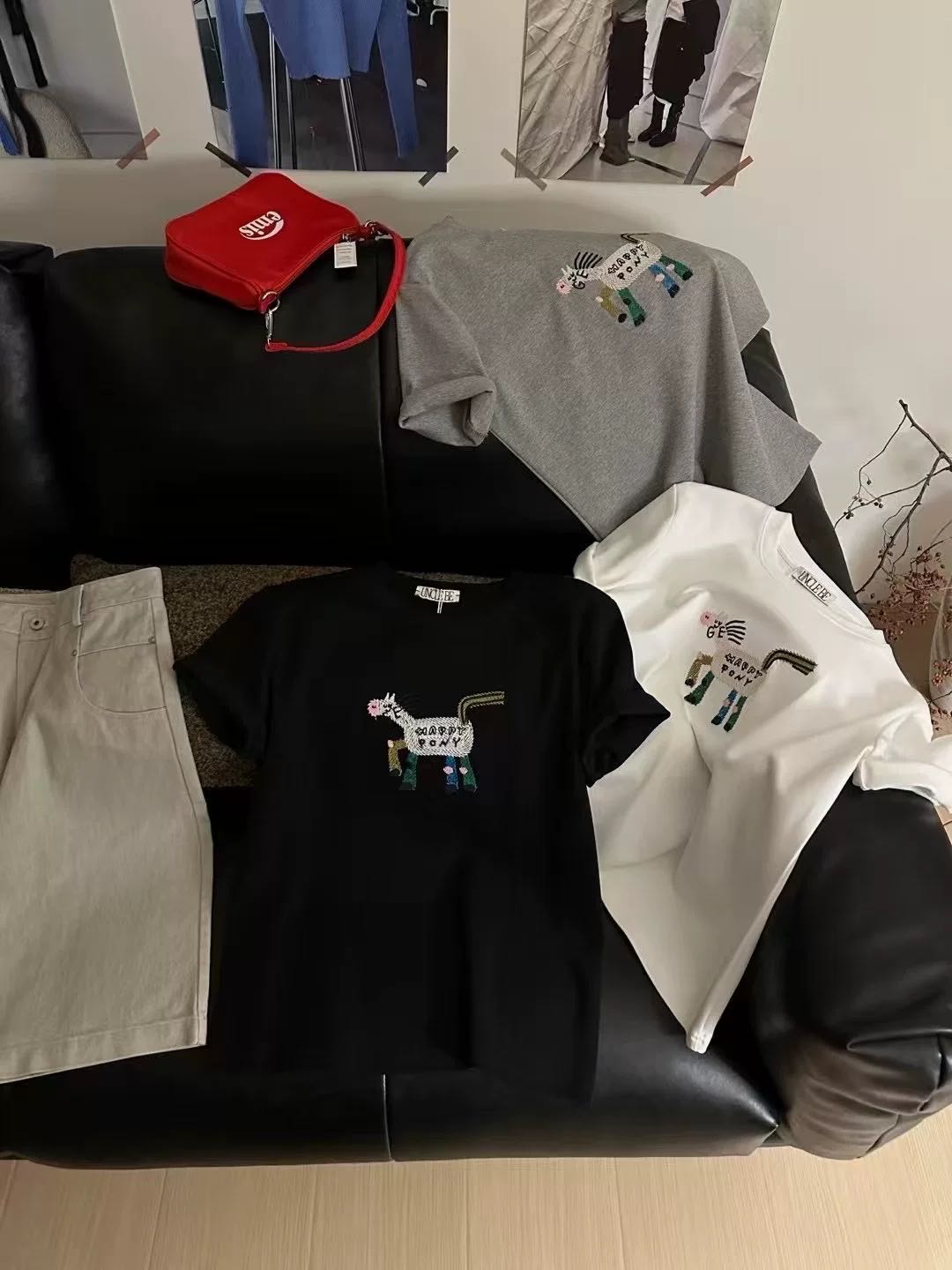 以凡推荐 小马刺绣半袖女士短袖