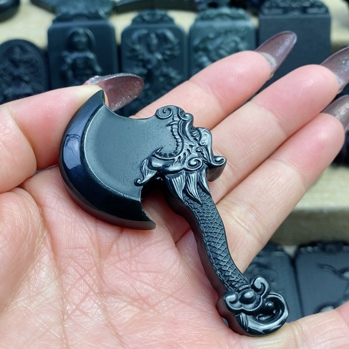 和田玉（青玉）颈饰未镶嵌双面雕刻