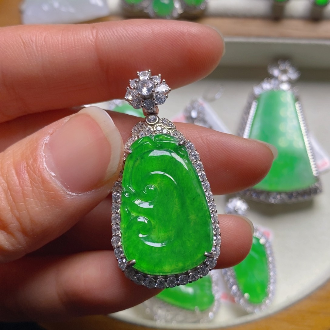 翡翠颈饰银S925镶嵌L*如意吊坠