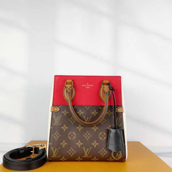 包包/路易威登/95新/250207QR0009