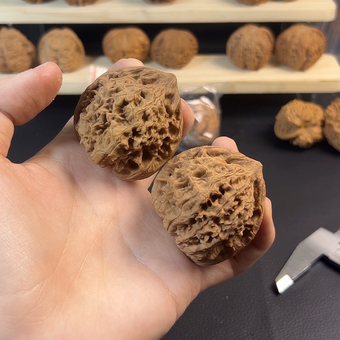 吊坠文玩核桃挂面