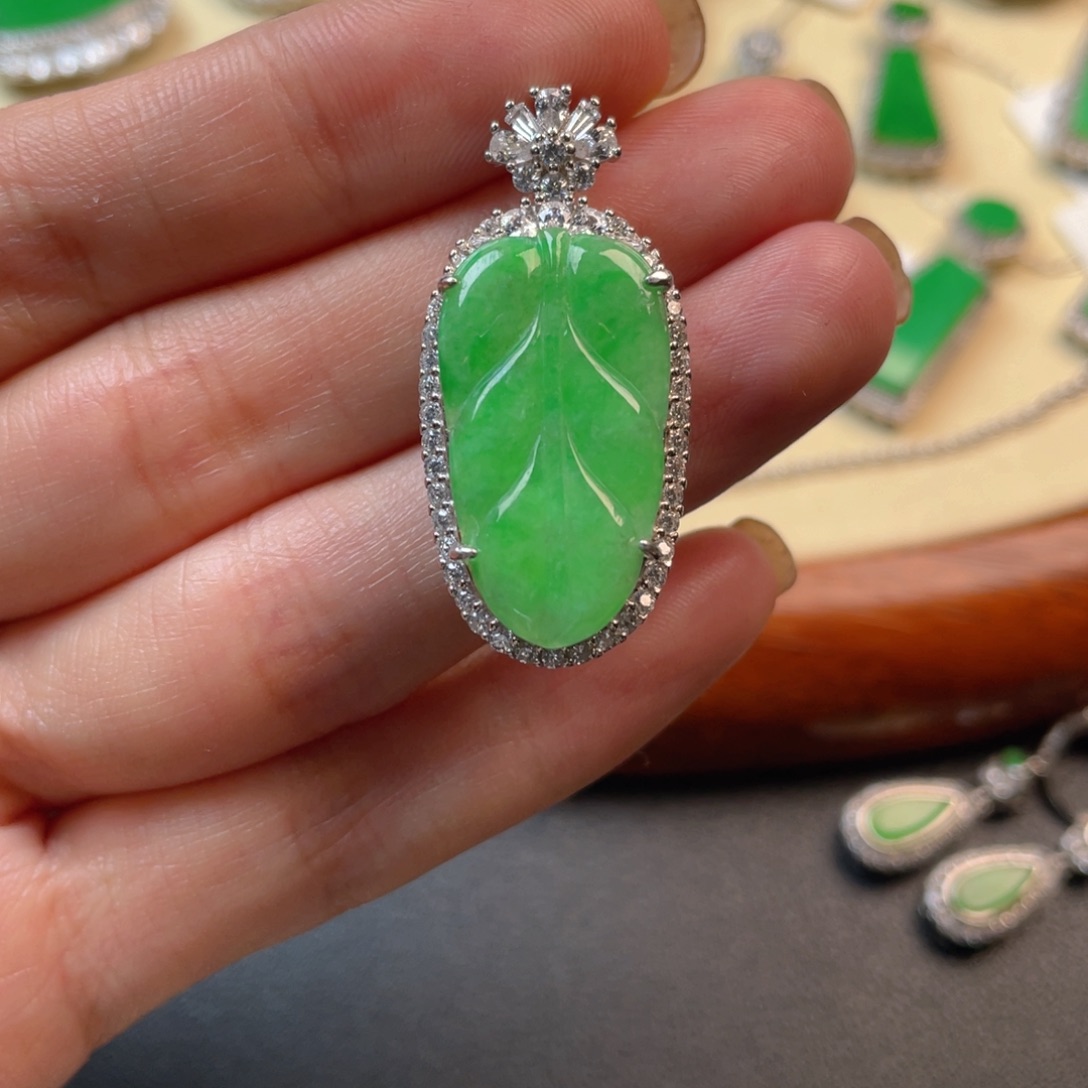 翡翠吊坠(不含链)银S925镶嵌