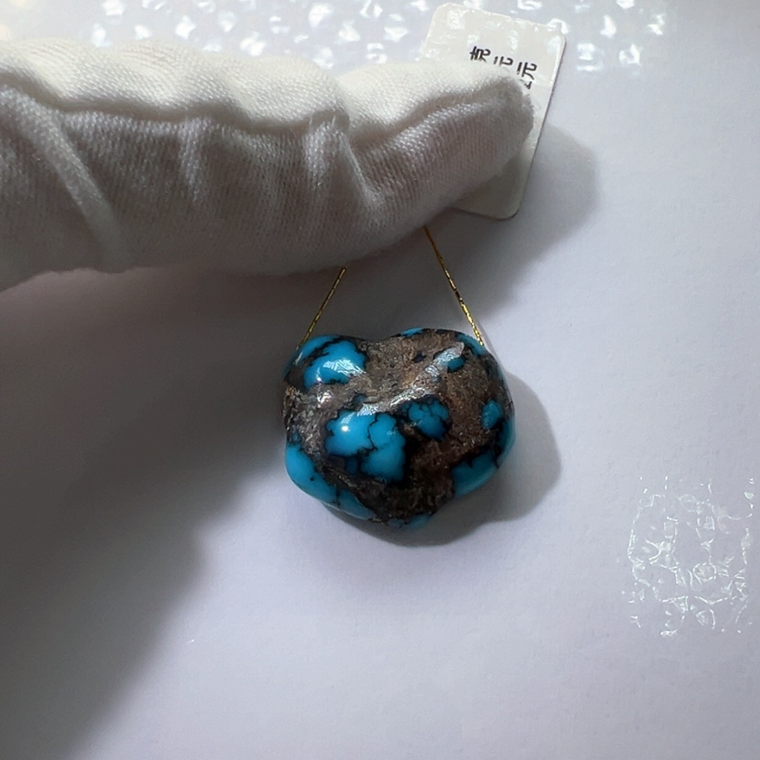 岁***好未镶嵌绿松石挂件