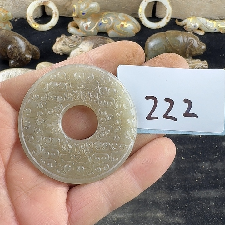 龍***～和田玉未镶嵌颈饰