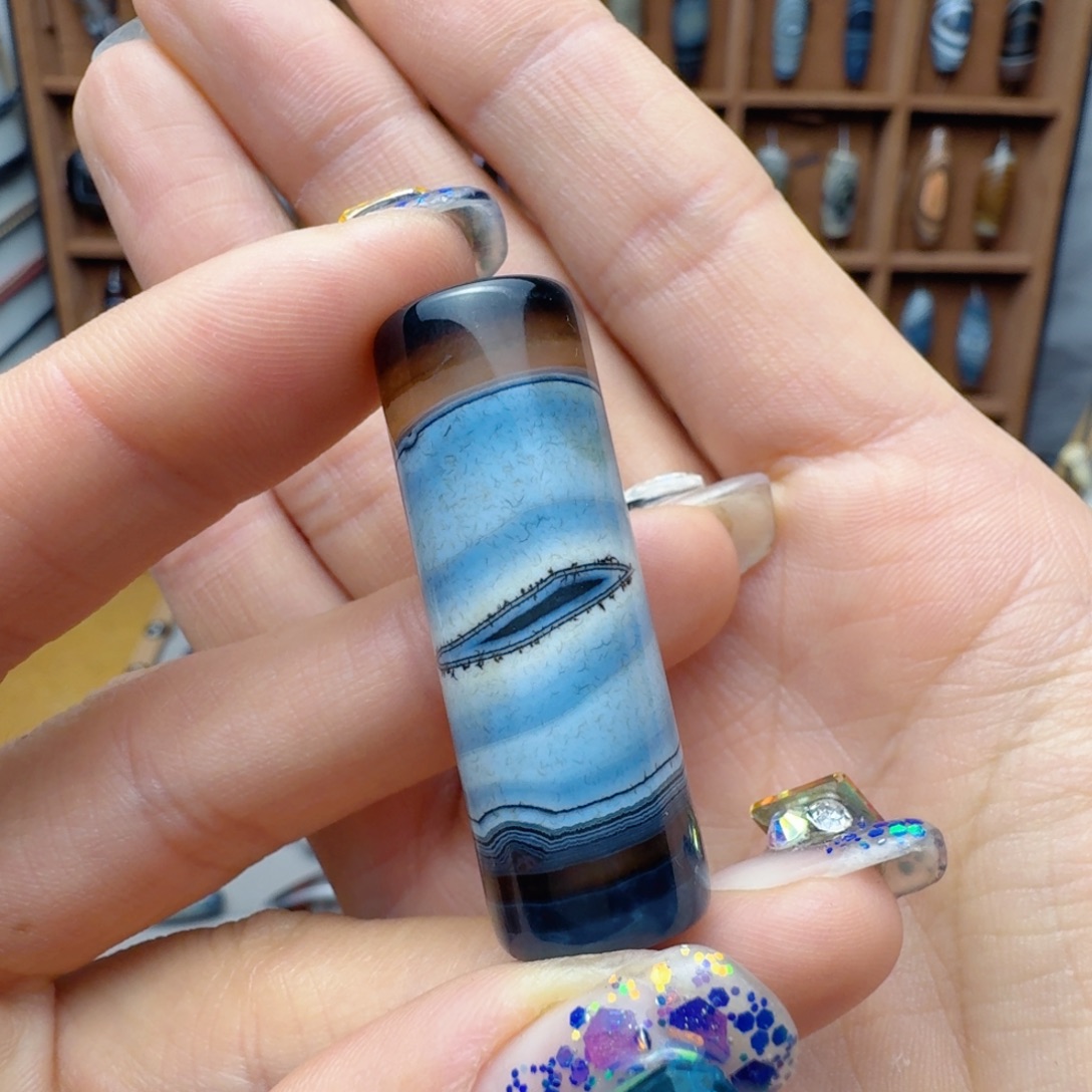 3***6玛瑙/玉髓未镶嵌锁骨