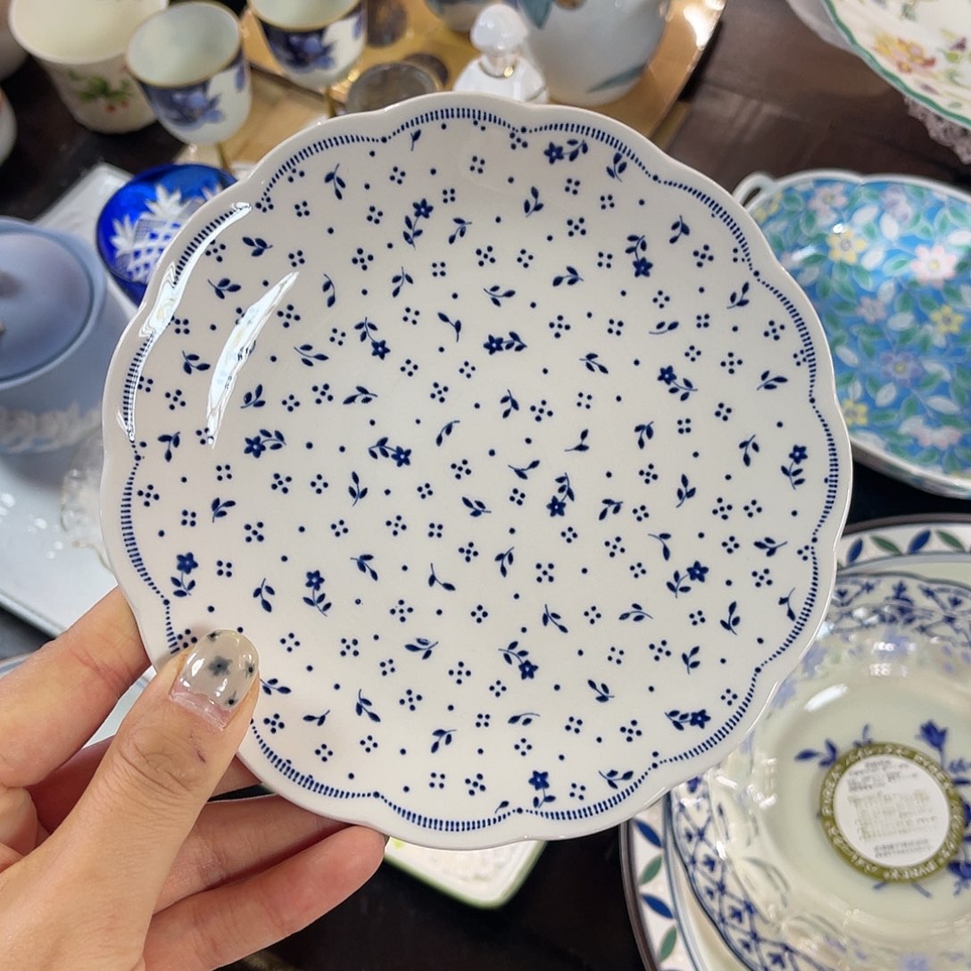 瓷片日光碎花花瓣甜品盘18