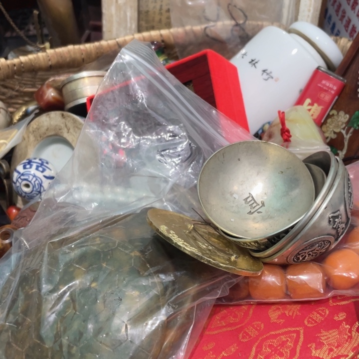 瓷片直播间火爆热卖