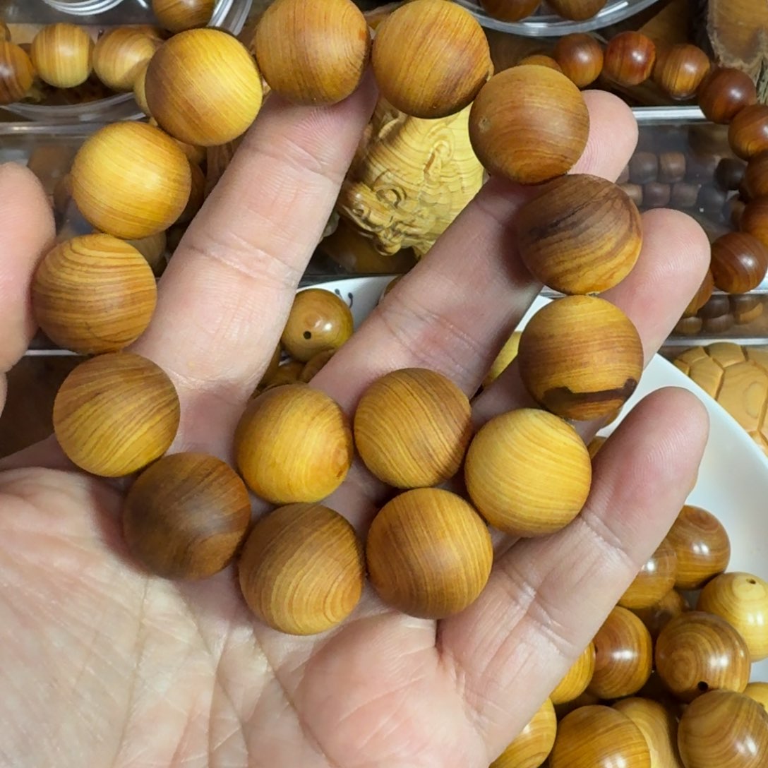 柏木（崖柏）（**）太行崖柏1.8毛珠子板根