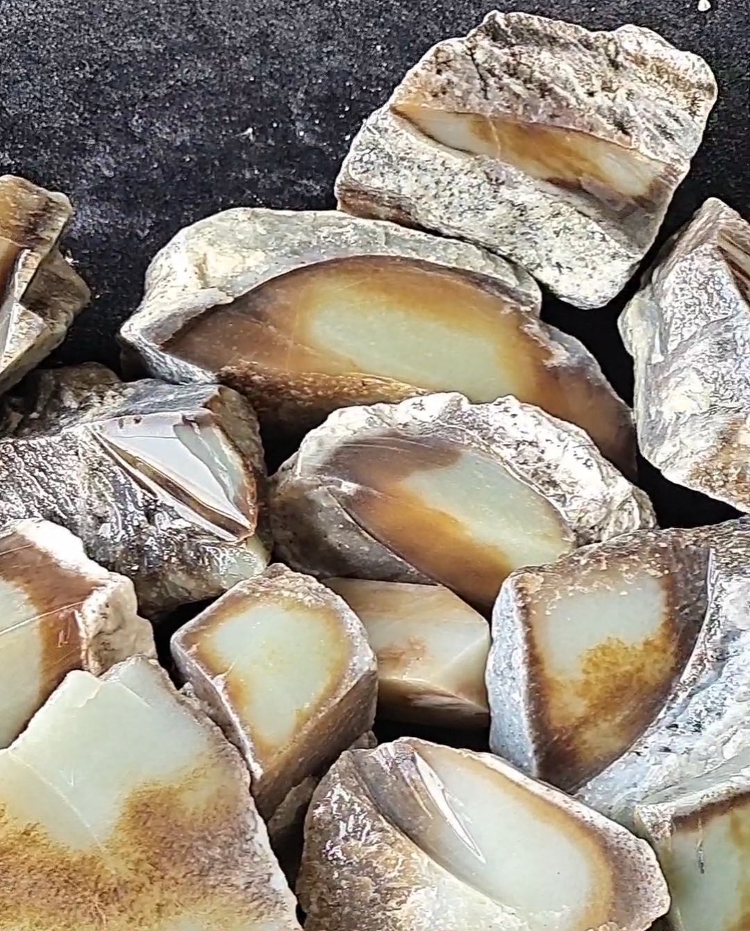 且末山料糖白原石