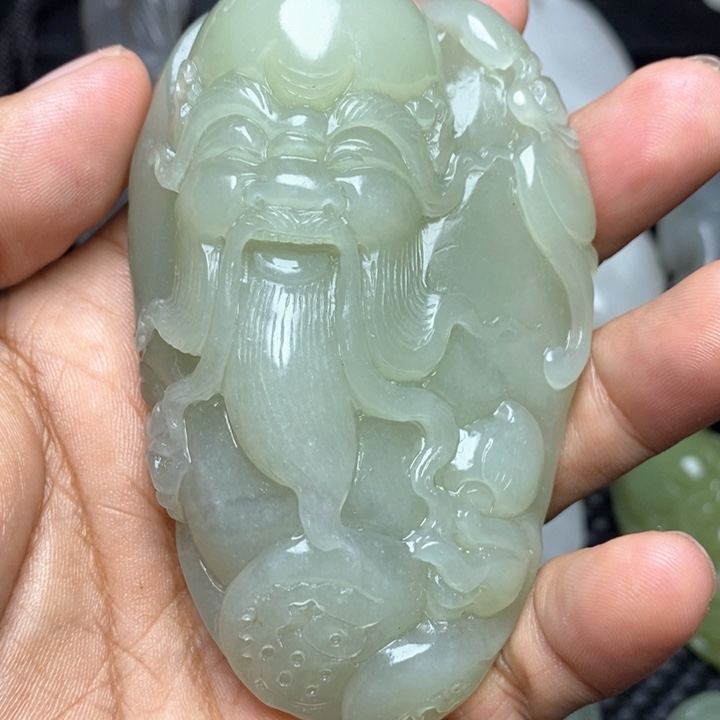 颈饰未镶嵌和田玉
