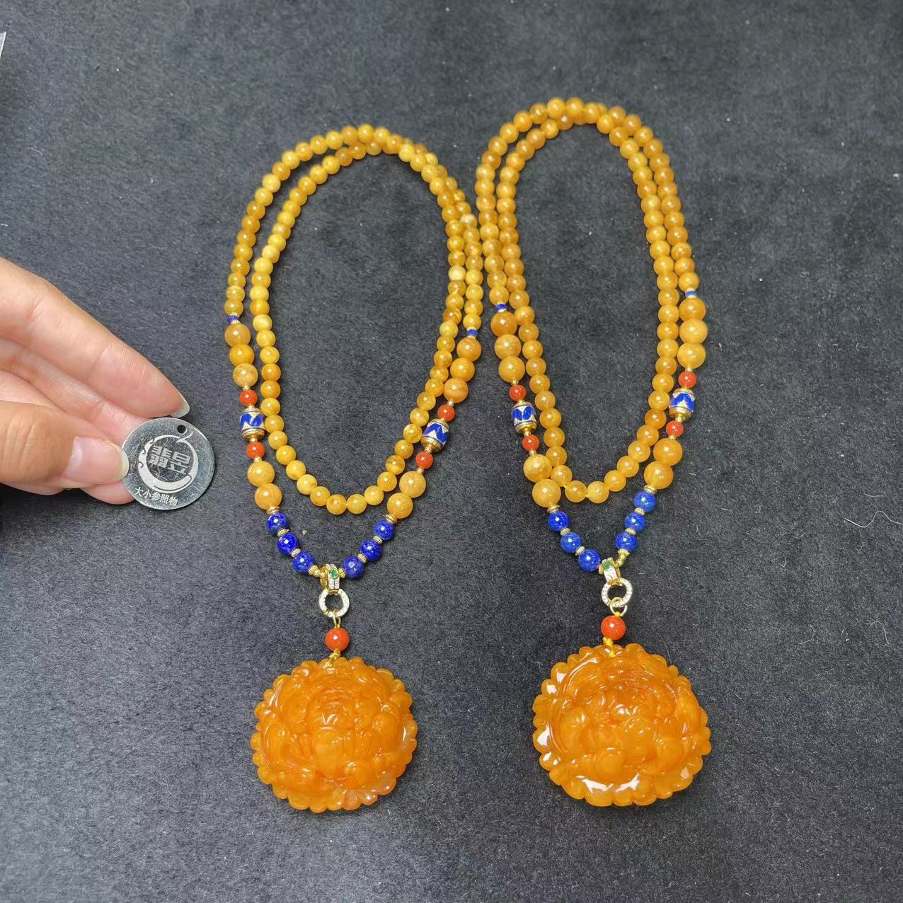 35718T09-3BH2-蜜蜡吊坠珠链颈饰/随型吊坠/-多样性发其一