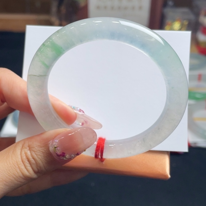 翡翠未镶嵌手镯52.6圆条冰飘绿翠